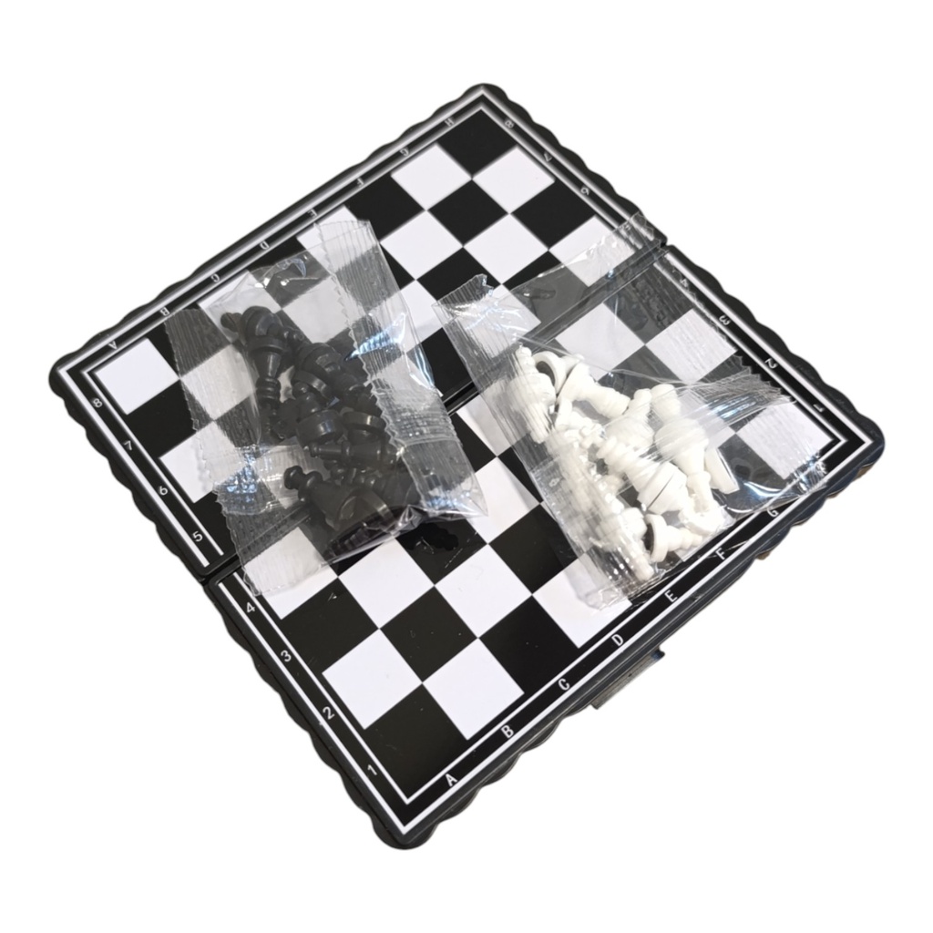 Juego de mesa, ajedrez magnético, en caja