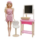 Muñeca con tocador y accesorios de spa, en caja